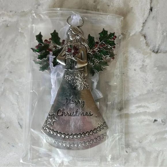 Ganz Merry Christmas Angel  Ornament - Picture 2 of 3